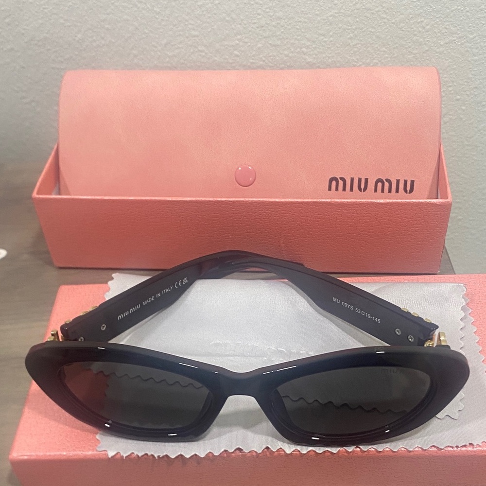 Miu Miu Black Cat-Eye Sunglasses